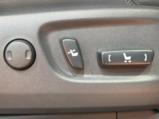 ランドクルーザープラド TX Lパッケージ 禁煙 メーカーオプションLEDヘッドライト 純正ナビ バックカメラ ETC シートヒーター コーナーセンサー 純正17インチアルミ パワーシート ヘッドライトウォッシャー クルーズコントロール(5枚目)