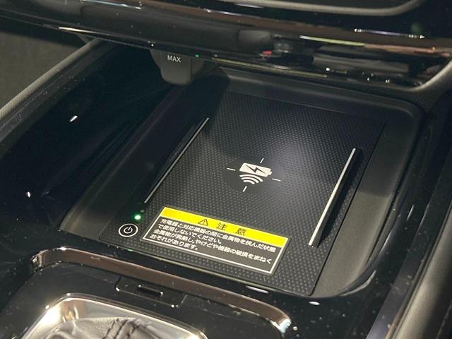ヴェゼル ｅ：ＨＥＶ　Ｚ　登録済未使用車　ホンダコネクトディスプレイ　ホンダセンシング　ワイヤレス充電　マルチビューカメラシステム　プレミアムオーディオ　クリアランスソナー　シートヒーター　ステアリングヒーター　電動リアゲート（27枚目）