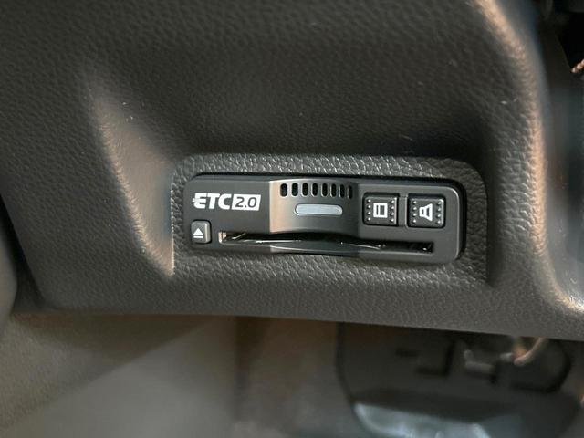 ヴェゼル ｅ：ＨＥＶ　Ｚ　登録済未使用車　ホンダコネクトディスプレイ　ホンダセンシング　ワイヤレス充電　マルチビューカメラシステム　プレミアムオーディオ　クリアランスソナー　シートヒーター　ステアリングヒーター　電動リアゲート（31枚目）