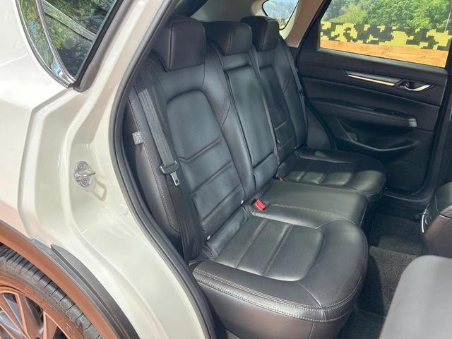 ＣＸ－５ ２５Ｓ　Ｌパッケージ　禁煙車　全周囲カメラ　ブラインドスポットモニター　スマートプレーキサポート　マツダコネクトナビ　レーダークルーズ　ＬＥＤヘッド＆フォグ　ＥＴＣ　シートヒーター　電動リアゲート　純正１９アルミホイール（9枚目）