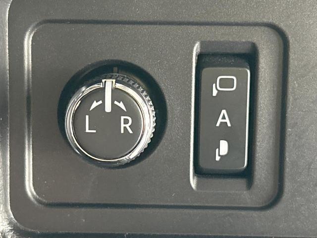 ランドクルーザープラド TX Lパッケージ 70thアニバーサリーリミテッド 禁煙車 サンルーフ 7人乗り 全周囲カメラ 9型ナビ フルセグ ルーフレール ブラインドスポットモニター クリアランスソナー レーダークルーズ シートエアコン LEDヘッドライト 純正18インチAW(23枚目)