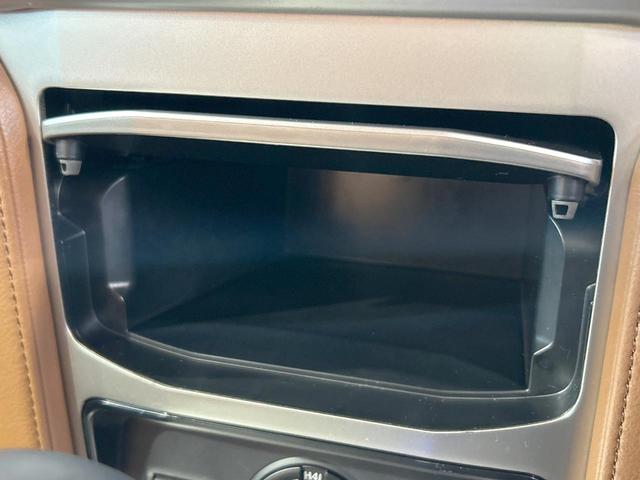 ランドクルーザープラド TX Lパッケージ 70thアニバーサリーリミテッド 禁煙車 サンルーフ 7人乗り 全周囲カメラ 9型ナビ フルセグ ルーフレール ブラインドスポットモニター クリアランスソナー レーダークルーズ シートエアコン LEDヘッドライト 純正18インチAW(35枚目)