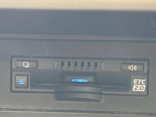 ランドクルーザープラド TX Lパッケージ 70thアニバーサリーリミテッド 禁煙車 サンルーフ 7人乗り 全周囲カメラ 9型ナビ フルセグ ルーフレール ブラインドスポットモニター クリアランスソナー レーダークルーズ シートエアコン LEDヘッドライト 純正18インチAW(41枚目)