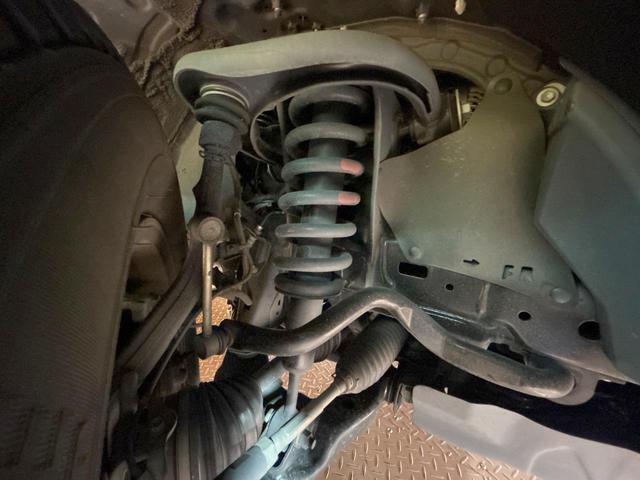 ランドクルーザープラド TX Lパッケージ 70thアニバーサリーリミテッド 禁煙車 サンルーフ 7人乗り 全周囲カメラ 9型ナビ フルセグ ルーフレール ブラインドスポットモニター クリアランスソナー レーダークルーズ シートエアコン LEDヘッドライト 純正18インチAW(56枚目)