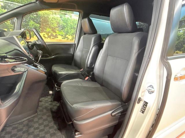 ノア Ｓｉ　ダブルバイビー　フルエアロ　両側電動ドア　純正ＳＤナビ　後席モニター　バックカメラ　クルコン　ウォークスルー　ＥＴＣ　フルセグ　レーンアシスト　クリアランスソナー　スマートキー　電動格納ミラー　Ｂｌｕｅｔｏｏｔｈ（49枚目）