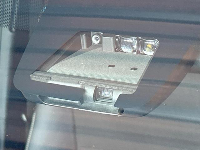 ノア Ｓｉ　ダブルバイビー　フルエアロ　両側電動ドア　純正ＳＤナビ　後席モニター　バックカメラ　クルコン　ウォークスルー　ＥＴＣ　フルセグ　レーンアシスト　クリアランスソナー　スマートキー　電動格納ミラー　Ｂｌｕｅｔｏｏｔｈ（52枚目）