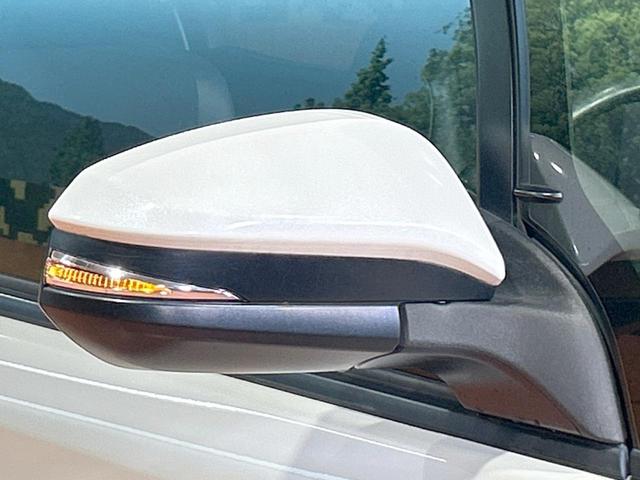 ノア Ｓｉ　ダブルバイビー　フルエアロ　両側電動ドア　純正ＳＤナビ　後席モニター　バックカメラ　クルコン　ウォークスルー　ＥＴＣ　フルセグ　レーンアシスト　クリアランスソナー　スマートキー　電動格納ミラー　Ｂｌｕｅｔｏｏｔｈ（57枚目）