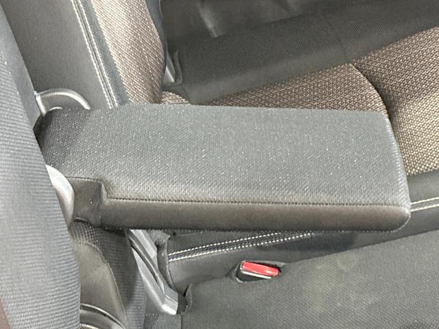 セレナ ハイウェイスター Vセレ+セーフティII SHV 禁煙車 両側電動ドア 純正SDナビ 後席モニター 全周囲カメラ クルコン ウォークスルー ETC レーンアシスト LEDヘッド スマートキー 電動格納ミラー Bluetooth CD/DVD(42枚目)