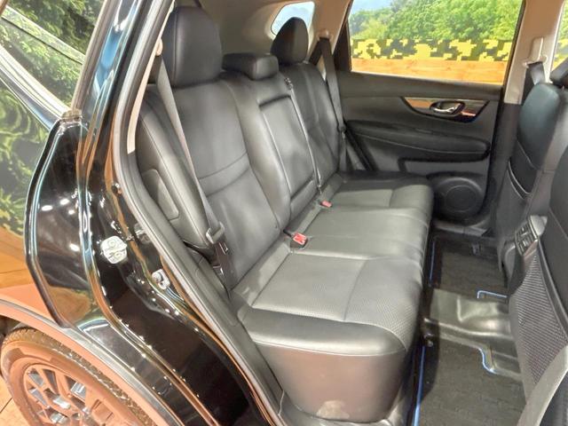 後部座席も気になるようなキズ・汚れやへたり等、大きなダメージはなく、良好な状態です。