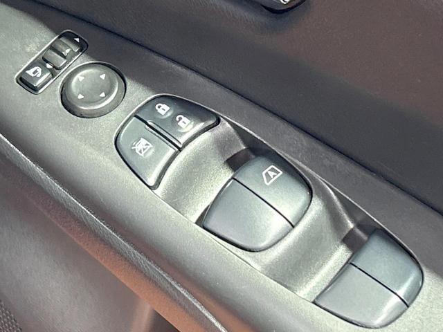 セレナ ハイウェイスター　ＶセレクションＩＩ　禁煙車　後席モニター　９型ナビ　プロパイロット　全周囲カメラ　両側電動ドア　クリアランスソナー　オートライト　ＬＥＤライト　純正アルミ１６インチ　Ｂｌｕｅｔｏｏｔｈ　ＵＳＢ端子　パークアシスト（22枚目）