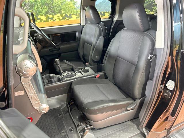 FJクルーザー カラーパッケージ 禁煙車 ルーフラック バックカメラ クルーズコントロール 純正SDナビ フルセグ ETC クリアランスソナー Bluetooth CD/DVD リアフォグライト キーレスエントリー(37枚目)