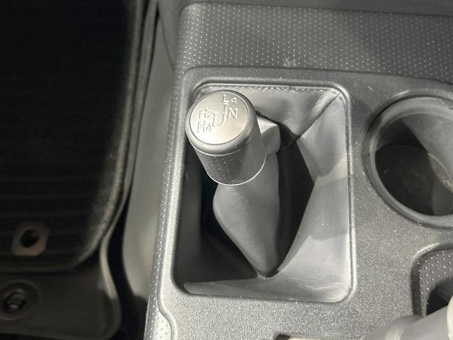 FJクルーザー カラーパッケージ 禁煙車 ルーフラック バックカメラ クルーズコントロール 純正SDナビ フルセグ ETC クリアランスソナー Bluetooth CD/DVD リアフォグライト キーレスエントリー(56枚目)