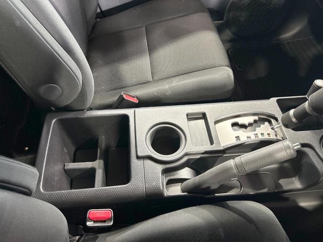 FJクルーザー カラーパッケージ 禁煙車 ルーフラック バックカメラ クルーズコントロール 純正SDナビ フルセグ ETC クリアランスソナー Bluetooth CD/DVD リアフォグライト キーレスエントリー(58枚目)