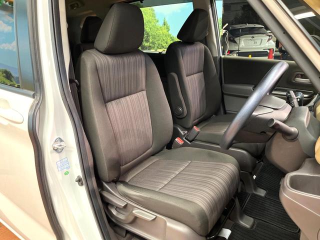 フリード G 禁煙車 SDナビ フルセグ バックカメラ パワースライドドア アイドリングストップ ビルトインETC オートエアコン ウォークスルー CD/DVD再生 Bluetooth接続可 スマートキー(8枚目)