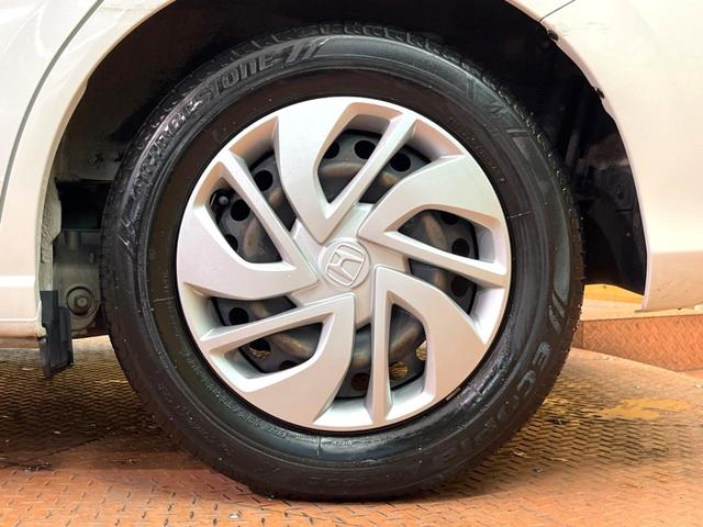 フリード G 禁煙車 SDナビ フルセグ バックカメラ パワースライドドア アイドリングストップ ビルトインETC オートエアコン ウォークスルー CD/DVD再生 Bluetooth接続可 スマートキー(14枚目)