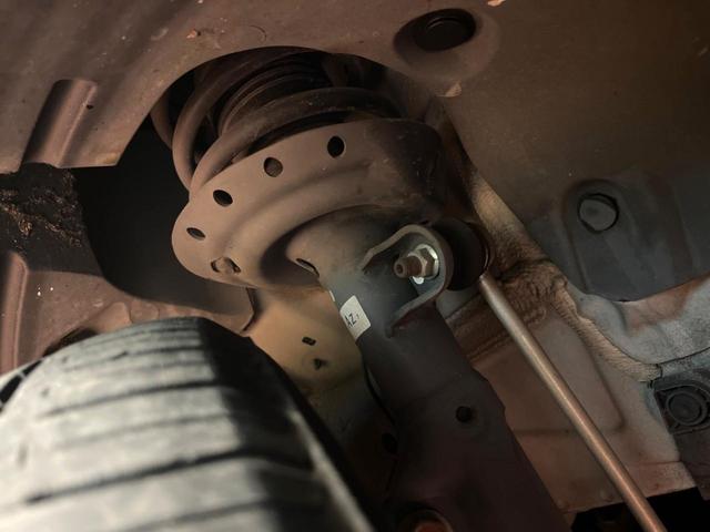 フリード G 禁煙車 SDナビ フルセグ バックカメラ パワースライドドア アイドリングストップ ビルトインETC オートエアコン ウォークスルー CD/DVD再生 Bluetooth接続可 スマートキー(18枚目)