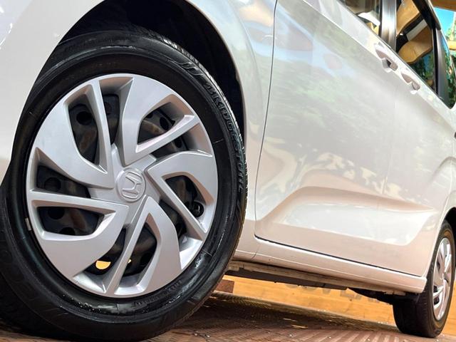 フリード G 禁煙車 SDナビ フルセグ バックカメラ パワースライドドア アイドリングストップ ビルトインETC オートエアコン ウォークスルー CD/DVD再生 Bluetooth接続可 スマートキー(25枚目)