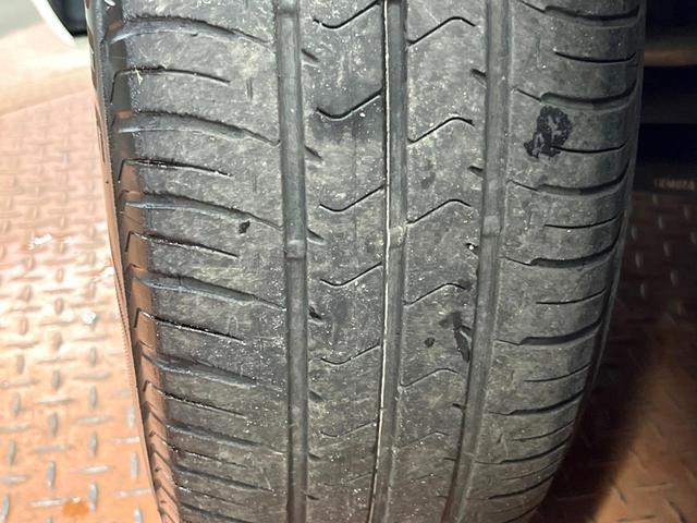 フリード G 禁煙車 SDナビ フルセグ バックカメラ パワースライドドア アイドリングストップ ビルトインETC オートエアコン ウォークスルー CD/DVD再生 Bluetooth接続可 スマートキー(26枚目)