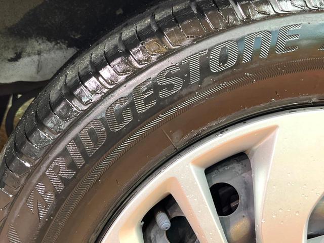 フリード G 禁煙車 SDナビ フルセグ バックカメラ パワースライドドア アイドリングストップ ビルトインETC オートエアコン ウォークスルー CD/DVD再生 Bluetooth接続可 スマートキー(27枚目)