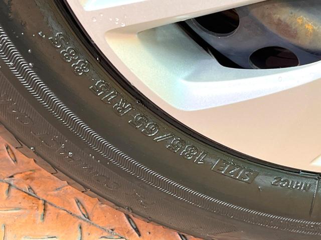 フリード G 禁煙車 SDナビ フルセグ バックカメラ パワースライドドア アイドリングストップ ビルトインETC オートエアコン ウォークスルー CD/DVD再生 Bluetooth接続可 スマートキー(28枚目)