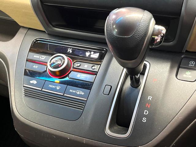 フリード G 禁煙車 SDナビ フルセグ バックカメラ パワースライドドア アイドリングストップ ビルトインETC オートエアコン ウォークスルー CD/DVD再生 Bluetooth接続可 スマートキー(44枚目)