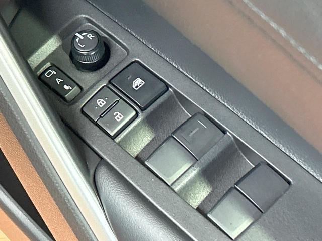 カローラクロス ハイブリッド G 禁煙車 8型ディスプレイオーディオ トヨタセーフティセンス レーダークルーズ クリアランスソナー LEDヘッドライト バックカメラ オートハイビーム オートエアコン Bluetooth再生 ETC(22枚目)