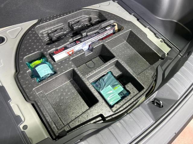 カローラクロス ハイブリッド G 禁煙車 8型ディスプレイオーディオ トヨタセーフティセンス レーダークルーズ クリアランスソナー LEDヘッドライト バックカメラ オートハイビーム オートエアコン Bluetooth再生 ETC(62枚目)