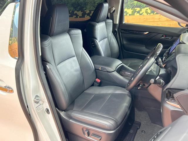 アルファード 2.5S Cパッケージ 禁煙車 サンルーフ 後席モニター 両側電動ドア 9型ディスプレイオーディオ デジタルインナーミラー ブラインドスポットモニター 電動リアゲート クリアランスソナー レーダークルーズ 純正18インチAW(8枚目)