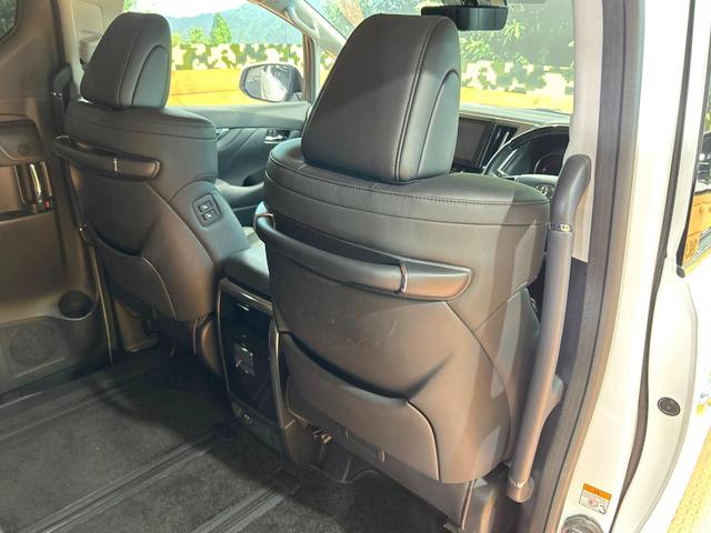 アルファード 2.5S Cパッケージ 禁煙車 サンルーフ 後席モニター 両側電動ドア 9型ディスプレイオーディオ デジタルインナーミラー ブラインドスポットモニター 電動リアゲート クリアランスソナー レーダークルーズ 純正18インチAW(41枚目)