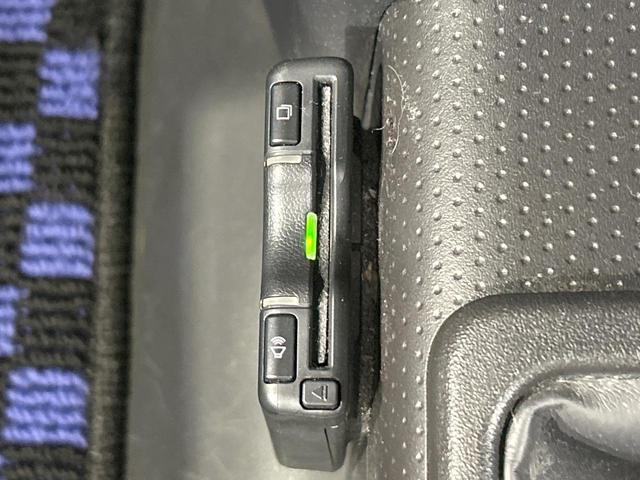 FJクルーザー ファイナルエディション 禁煙車 純正SDナビ フルセグ ツートンシート クルーズコントロール クリアランスソナー 純正20インチアルミホイール サイドステップ フロントフォグランプ バックカメラ Bluetooth再生(6枚目)