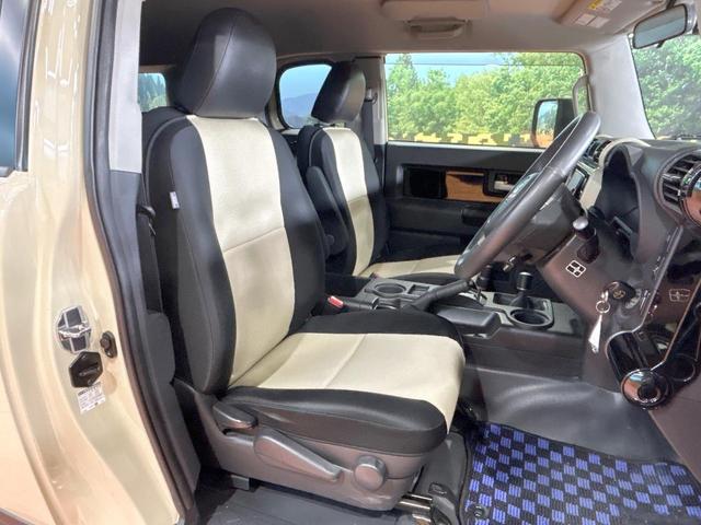 FJクルーザー ファイナルエディション 禁煙車 純正SDナビ フルセグ ツートンシート クルーズコントロール クリアランスソナー 純正20インチアルミホイール サイドステップ フロントフォグランプ バックカメラ Bluetooth再生(8枚目)