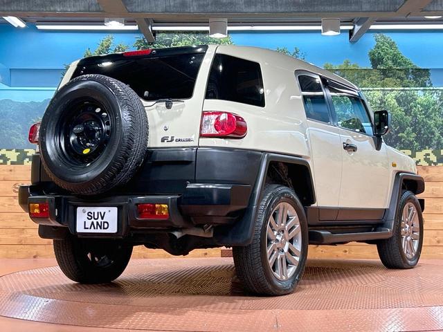 FJクルーザー ファイナルエディション 禁煙車 純正SDナビ フルセグ ツートンシート クルーズコントロール クリアランスソナー 純正20インチアルミホイール サイドステップ フロントフォグランプ バックカメラ Bluetooth再生(17枚目)