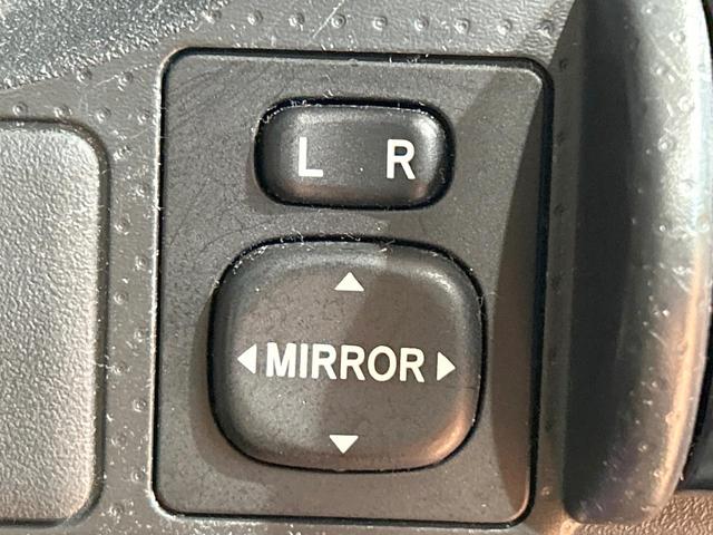 FJクルーザー ファイナルエディション 禁煙車 純正SDナビ フルセグ ツートンシート クルーズコントロール クリアランスソナー 純正20インチアルミホイール サイドステップ フロントフォグランプ バックカメラ Bluetooth再生(23枚目)