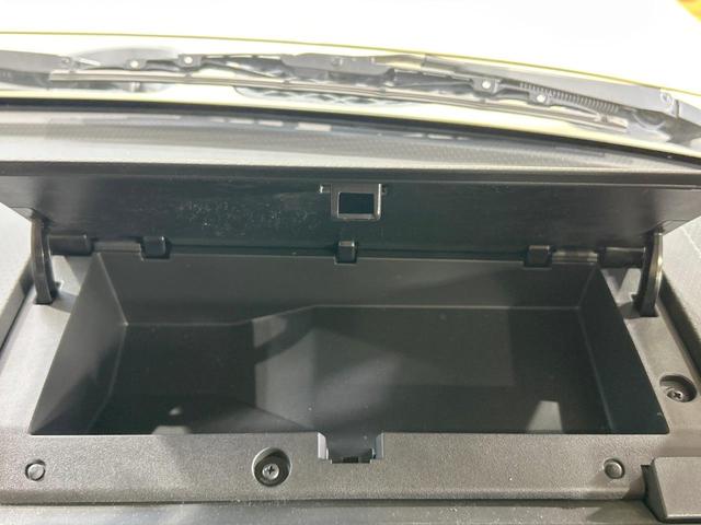 FJクルーザー ファイナルエディション 禁煙車 純正SDナビ フルセグ ツートンシート クルーズコントロール クリアランスソナー 純正20インチアルミホイール サイドステップ フロントフォグランプ バックカメラ Bluetooth再生(35枚目)