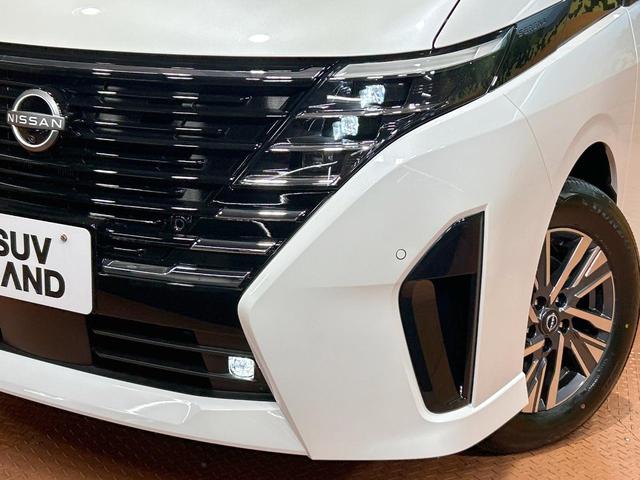 セレナ ｅ－パワー　ハイウェイスターＶ　登録済未使用車　１２型ナビフルセグ　全周囲カメラ　両側電動ドア　プロパイロット　デジタルインナーミラー　ワイヤレス充電　ＬＥＤヘッド＆フォグ　オートハイビーム　ＥＴＣ　ダブルエアコン　１６インチアルミ（13枚目）