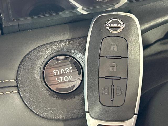 セレナ ｅ－パワー　ハイウェイスターＶ　登録済未使用車　１２型ナビフルセグ　全周囲カメラ　両側電動ドア　プロパイロット　デジタルインナーミラー　ワイヤレス充電　ＬＥＤヘッド＆フォグ　オートハイビーム　ＥＴＣ　ダブルエアコン　１６インチアルミ（25枚目）