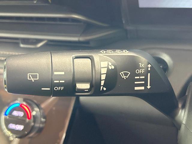 セレナ ｅ－パワー　ハイウェイスターＶ　登録済未使用車　１２型ナビフルセグ　全周囲カメラ　両側電動ドア　プロパイロット　デジタルインナーミラー　ワイヤレス充電　ＬＥＤヘッド＆フォグ　オートハイビーム　ＥＴＣ　ダブルエアコン　１６インチアルミ（27枚目）