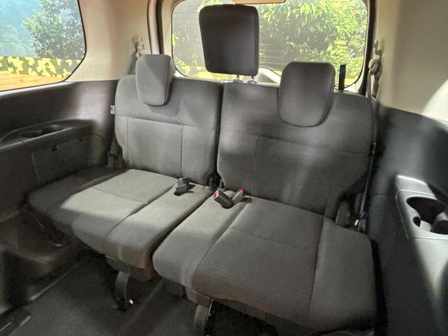 セレナ ｅ－パワー　ハイウェイスターＶ　登録済未使用車　１２型ナビフルセグ　全周囲カメラ　両側電動ドア　プロパイロット　デジタルインナーミラー　ワイヤレス充電　ＬＥＤヘッド＆フォグ　オートハイビーム　ＥＴＣ　ダブルエアコン　１６インチアルミ（43枚目）