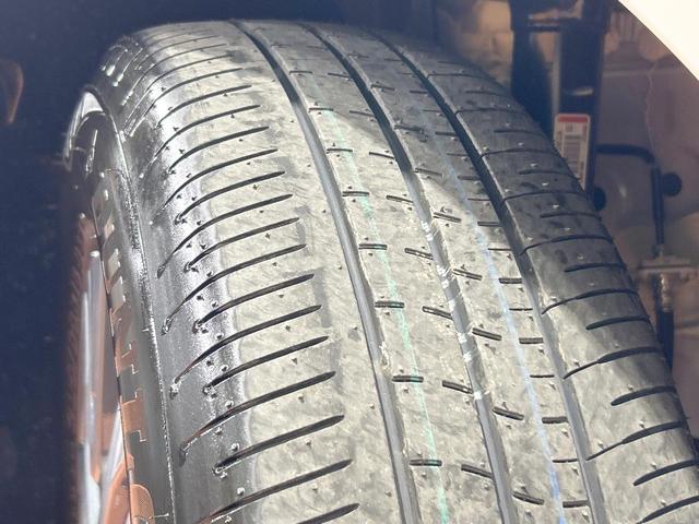 セレナ ｅ－パワー　ハイウェイスターＶ　登録済未使用車　１２型ナビフルセグ　全周囲カメラ　両側電動ドア　プロパイロット　デジタルインナーミラー　ワイヤレス充電　ＬＥＤヘッド＆フォグ　オートハイビーム　ＥＴＣ　ダブルエアコン　１６インチアルミ（51枚目）