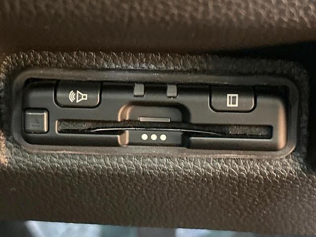 ＷＲ－Ｖ Ｚ＋　禁煙車　純正ＳＤナビ　バックカメラ　レーダークルーズコントロール　ＬＥＤヘッド　パドルシフト　ＥＴＣ　フルセグ　レーンアシスト　クリアランスソナー　電動格納ミラー　スマートキー　Ｂｌｕｅｔｏｏｔｈ（7枚目）