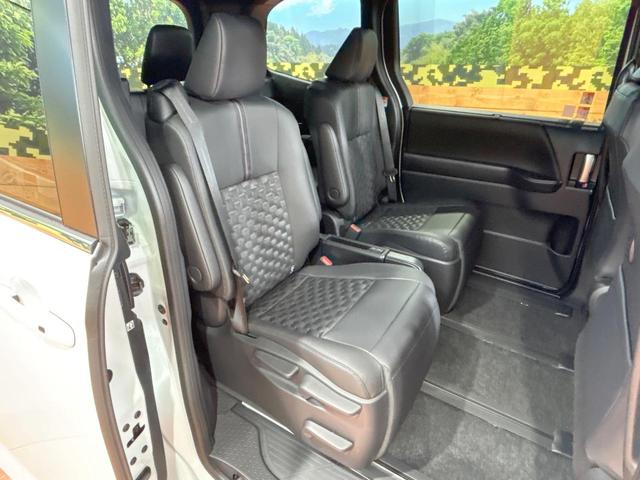 ヴォクシー ハイブリッドS-Z 登録済未使用車 10型ナビ フルセグ バックカメラ 快適利便パック レーダークルーズ ブラインドスポットモニター デジタルインナーミラー ユニバーサルステップ 両側電動ドア AC100V ETC(10枚目)