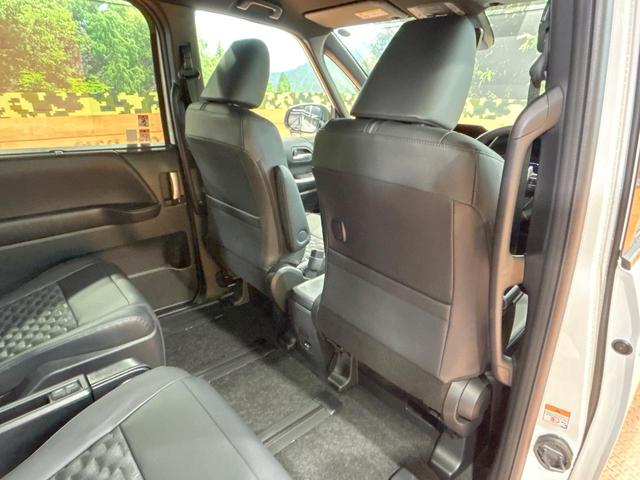 ヴォクシー ハイブリッドS-Z 登録済未使用車 10型ナビ フルセグ バックカメラ 快適利便パック レーダークルーズ ブラインドスポットモニター デジタルインナーミラー ユニバーサルステップ 両側電動ドア AC100V ETC(67枚目)