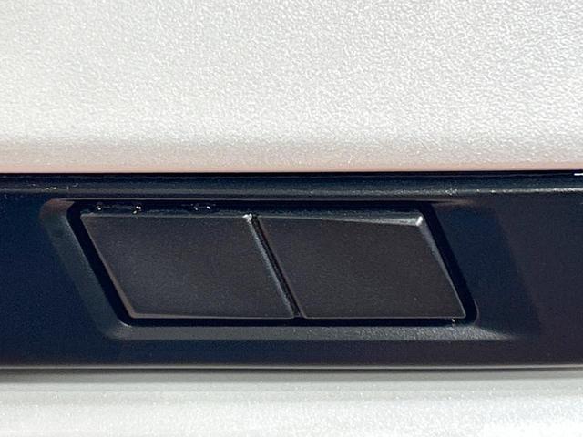 ヴォクシー ハイブリッドS-Z 登録済未使用車 10型ナビ フルセグ バックカメラ 快適利便パック レーダークルーズ ブラインドスポットモニター デジタルインナーミラー ユニバーサルステップ 両側電動ドア AC100V ETC(70枚目)