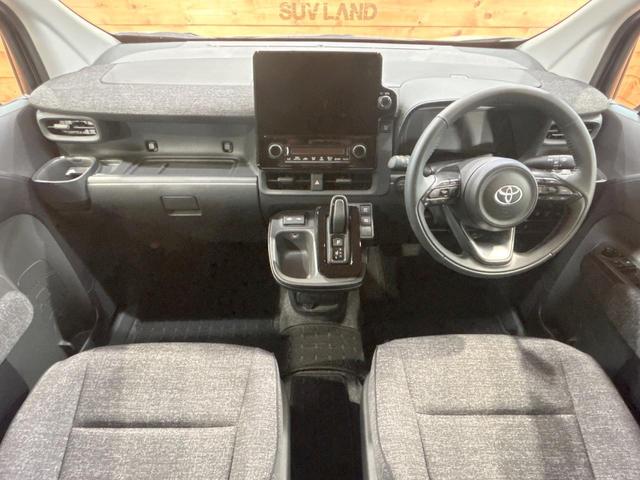 シエンタ ハイブリッドZ 禁煙車 10型ナビ フルセグ 全周囲カメラ ブラインドスポットモニター レーダークルーズ クリアランスソナー 両側電動ドア オートマチックハイビーム LEDライト USB端子 Bluetooth(2枚目)