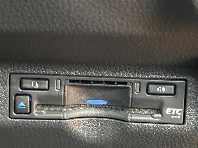 シエンタ ハイブリッドZ 禁煙車 10型ナビ フルセグ 全周囲カメラ ブラインドスポットモニター レーダークルーズ クリアランスソナー 両側電動ドア オートマチックハイビーム LEDライト USB端子 Bluetooth(8枚目)