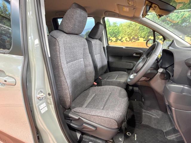 シエンタ ハイブリッドZ 禁煙車 10型ナビ フルセグ 全周囲カメラ ブラインドスポットモニター レーダークルーズ クリアランスソナー 両側電動ドア オートマチックハイビーム LEDライト USB端子 Bluetooth(9枚目)