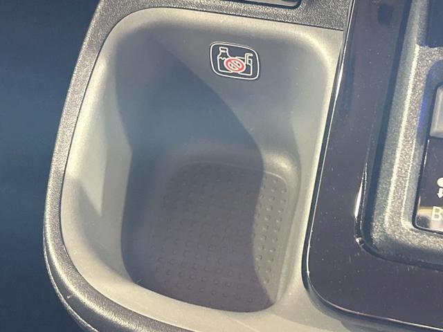 シエンタ ハイブリッドZ 禁煙車 10型ナビ フルセグ 全周囲カメラ ブラインドスポットモニター レーダークルーズ クリアランスソナー 両側電動ドア オートマチックハイビーム LEDライト USB端子 Bluetooth(30枚目)