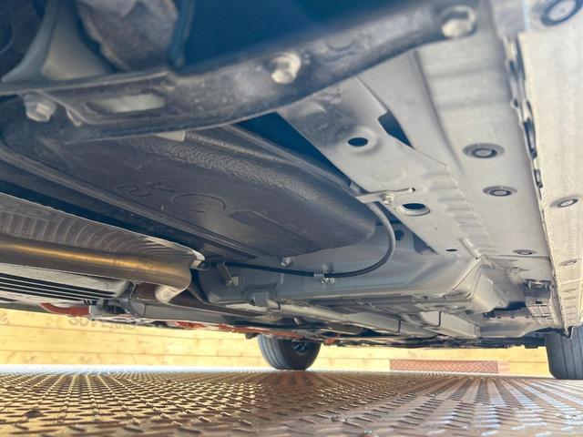 シエンタ ハイブリッドZ 禁煙車 10型ナビ フルセグ 全周囲カメラ ブラインドスポットモニター レーダークルーズ クリアランスソナー 両側電動ドア オートマチックハイビーム LEDライト USB端子 Bluetooth(64枚目)