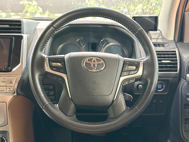 ランドクルーザープラド TX Lパッケージ 70thアニバーサリーリミテッド 禁煙車 サンルーフ 後席モニター 9型ナビ フルセグ バックカメラ レーダークルーズ デジタルインナーミラー シートベンチレーション クリアランスソナー 3列シート LEDライト オートライト(13枚目)