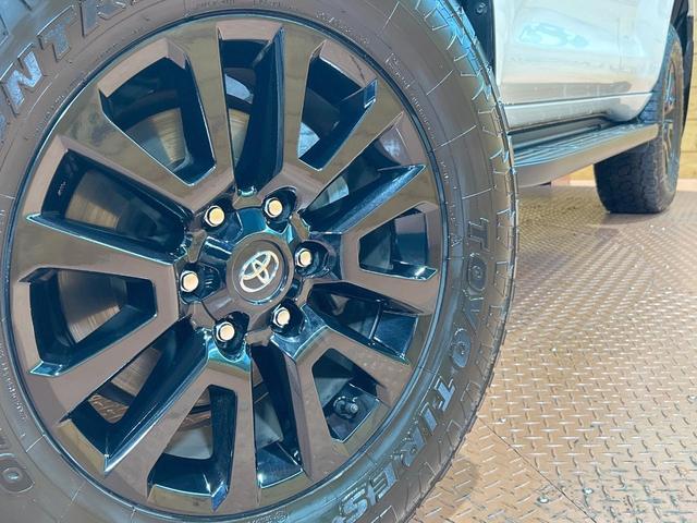 ランドクルーザープラド TX Lパッケージ 70thアニバーサリーリミテッド 禁煙車 サンルーフ 後席モニター 9型ナビ フルセグ バックカメラ レーダークルーズ デジタルインナーミラー シートベンチレーション クリアランスソナー 3列シート LEDライト オートライト(14枚目)
